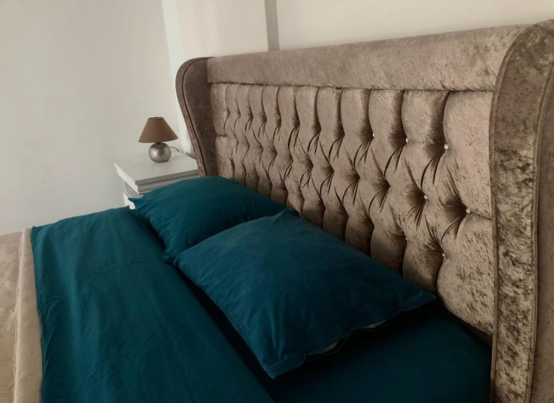The Unique Apartment Roşu Extérieur photo
